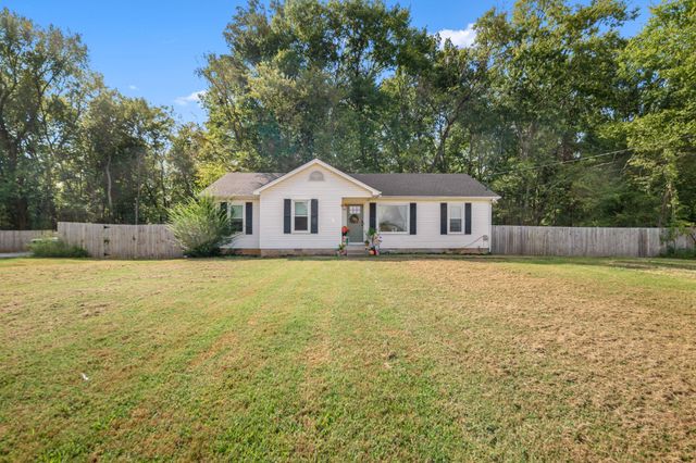 2446 Canterbury Chase, Murfreesboro, TN 37128