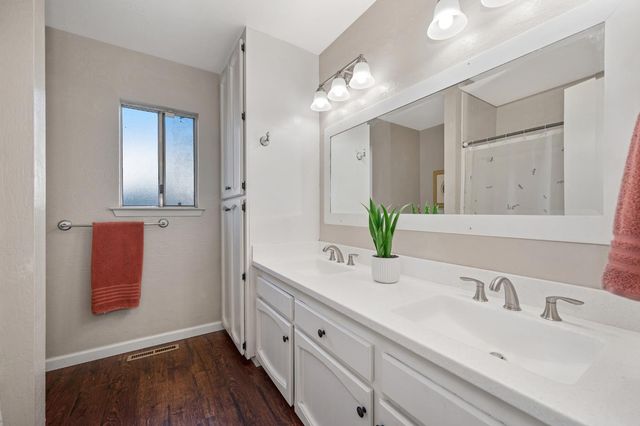 3429 Santos Ct, Cameron Park, CA 95682