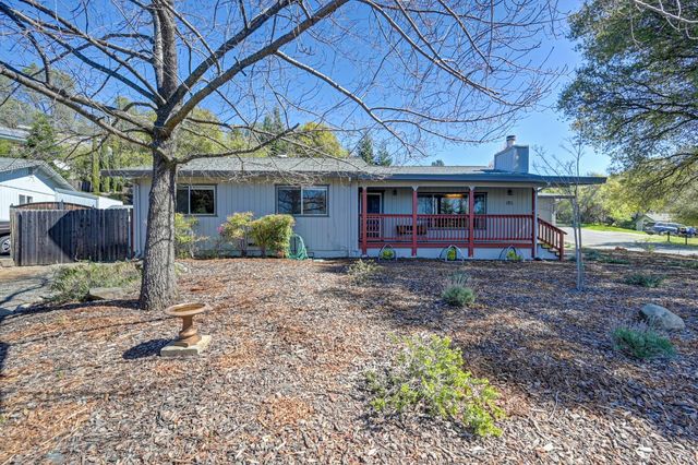 3429 Santos Ct, Cameron Park, CA 95682