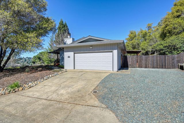 3429 Santos Ct, Cameron Park, CA 95682