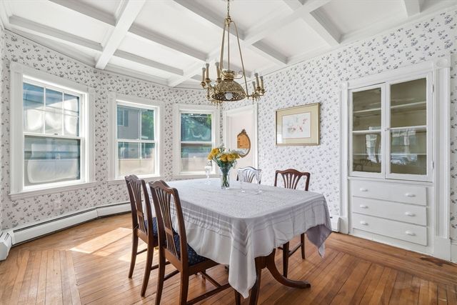 17 Munroe Street, Lynnfield, MA 01940