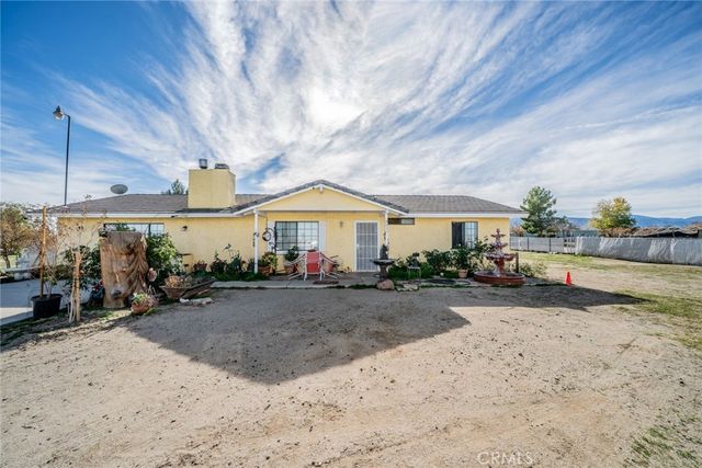 4637 Luna Road, Phelan, CA 92371
