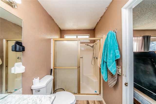 4637 Luna Road, Phelan, CA 92371