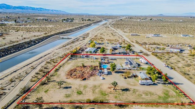 4637 Luna Road, Phelan, CA 92371