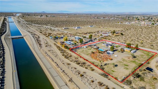 4637 Luna Road, Phelan, CA 92371