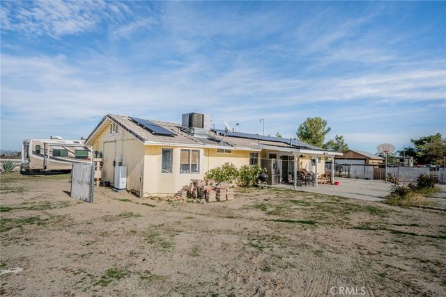 4637 Luna Road, Phelan, CA 92371
