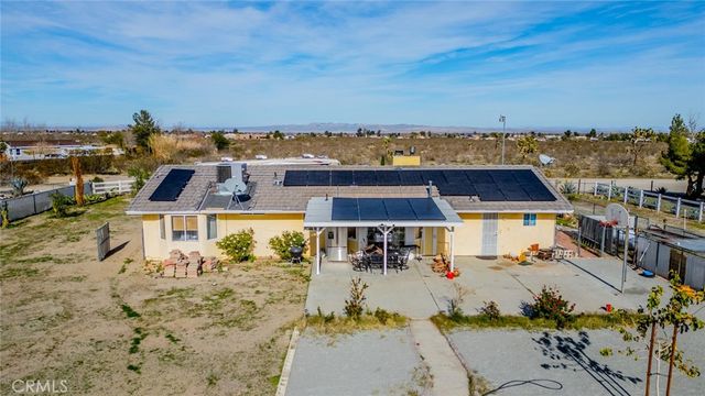4637 Luna Road, Phelan, CA 92371