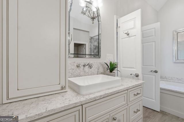 2040 Shallowford Park Manor, Roswell, GA 30075