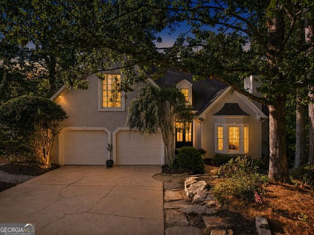 2040 Shallowford Park Manor, Roswell, GA 30075