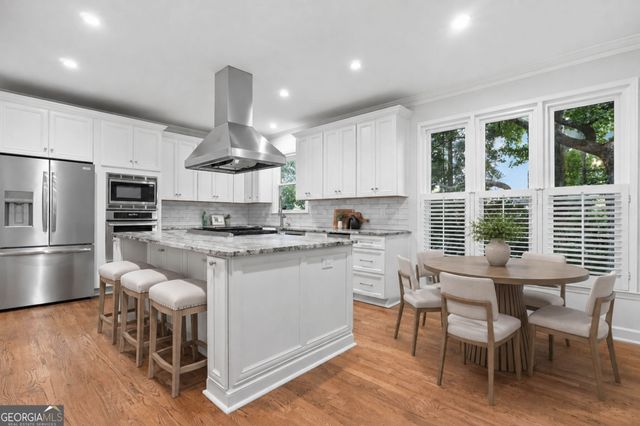2040 Shallowford Park Manor, Roswell, GA 30075