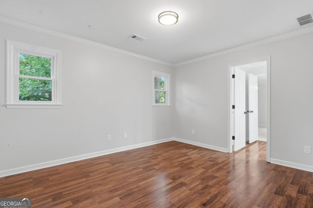 2040 Shallowford Park Manor, Roswell, GA 30075