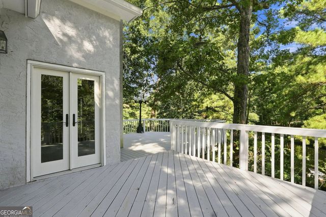 2040 Shallowford Park Manor, Roswell, GA 30075