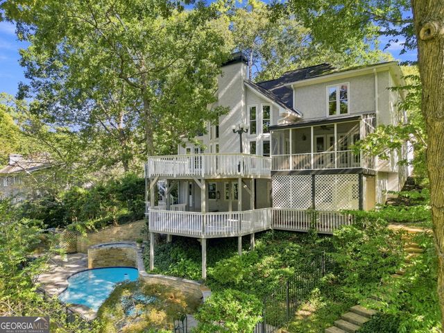 2040 Shallowford Park Manor, Roswell, GA 30075