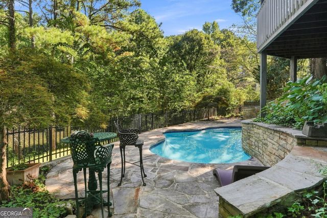 2040 Shallowford Park Manor, Roswell, GA 30075