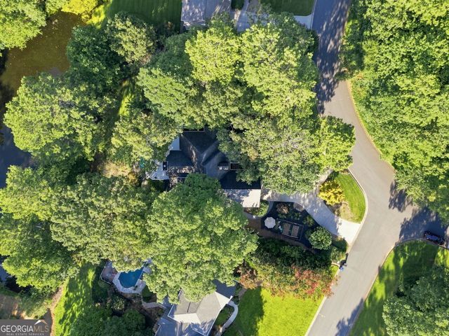 2040 Shallowford Park Manor, Roswell, GA 30075