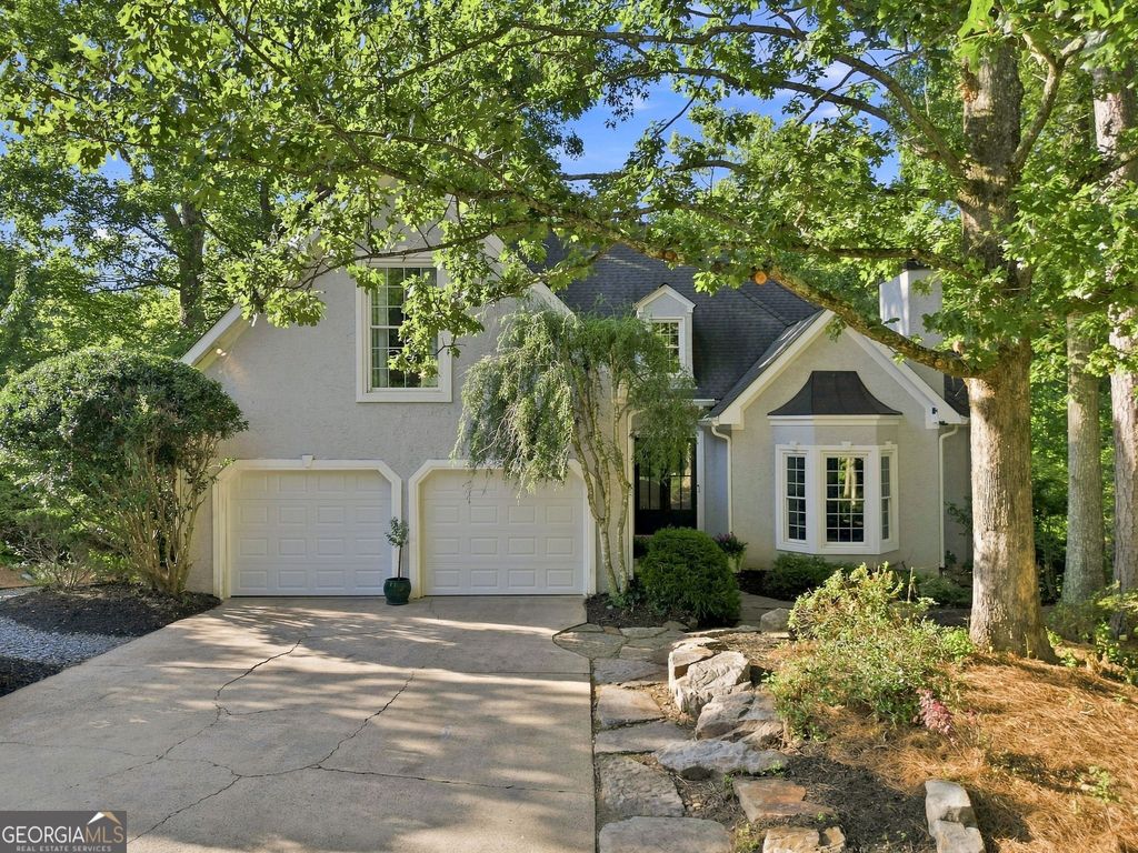 2040 Shallowford Park Manor, Roswell, GA 30075
