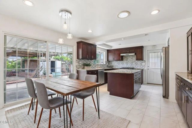 10856 Topeka Drive, Porter Ranch, CA 91326