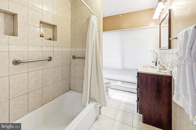8566 BRICKYARD RD, Potomac, MD 20854
