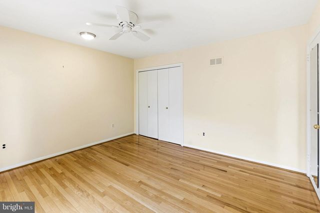 8566 BRICKYARD RD, Potomac, MD 20854