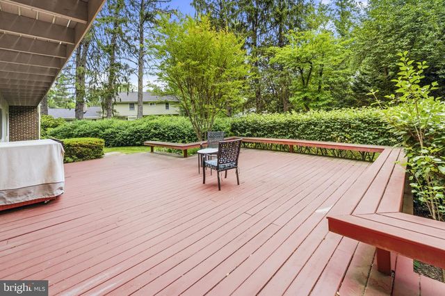 8566 BRICKYARD RD, Potomac, MD 20854