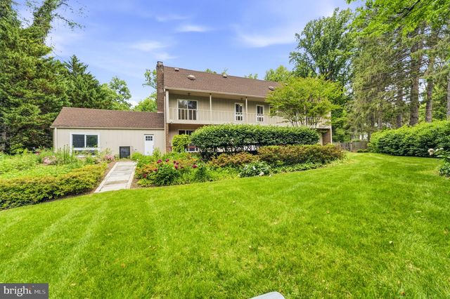8566 BRICKYARD RD, Potomac, MD 20854