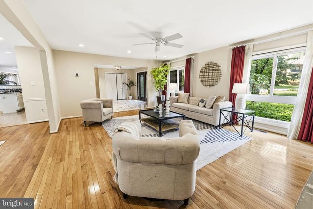 8566 BRICKYARD RD, Potomac, MD 20854