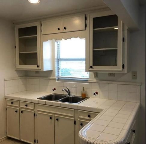 2448 White Oak Drive, Houston, TX 77009