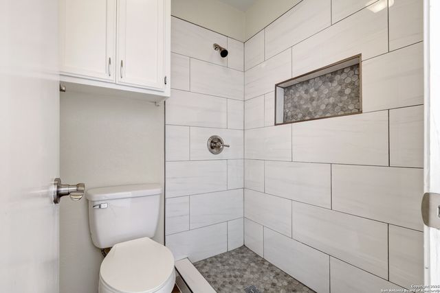 9326 Whisper PT, San Antonio, TX 78240