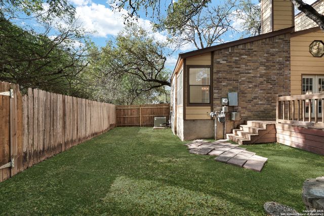9326 Whisper PT, San Antonio, TX 78240