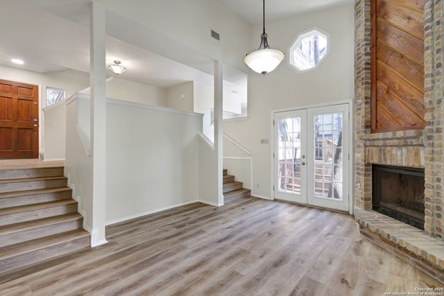 9326 Whisper PT, San Antonio, TX 78240