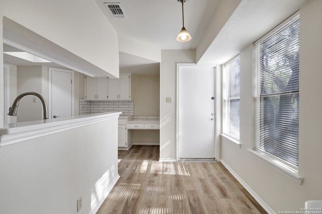 9326 Whisper PT, San Antonio, TX 78240