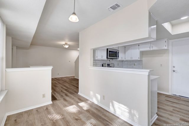 9326 Whisper PT, San Antonio, TX 78240