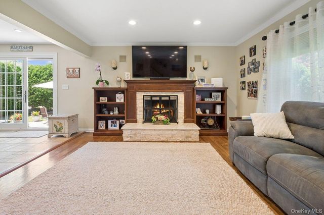 3 Carolyn Place, Bronxville, NY 10708