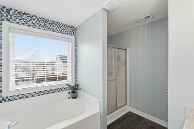 4237 Amesbury Place, Westfield, IN 46074