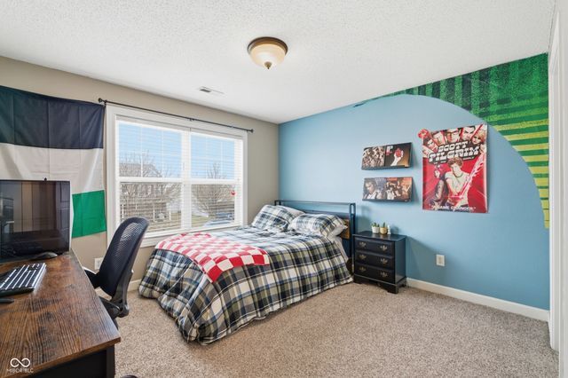 4237 Amesbury Place, Westfield, IN 46074