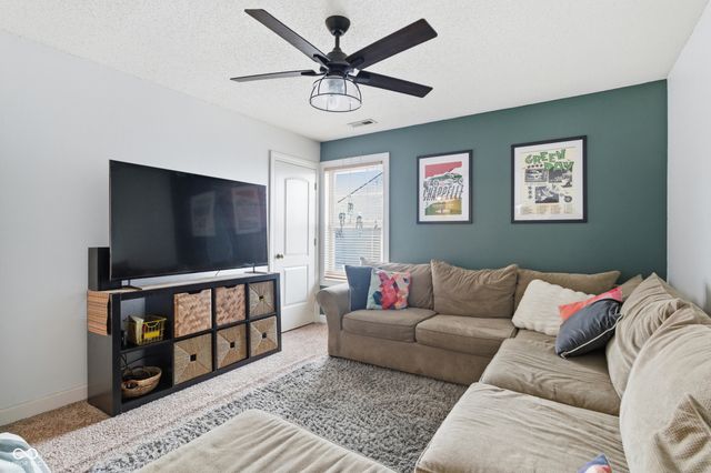 4237 Amesbury Place, Westfield, IN 46074