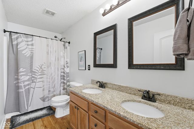 4237 Amesbury Place, Westfield, IN 46074