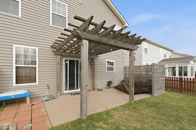 4237 Amesbury Place, Westfield, IN 46074