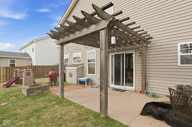 4237 Amesbury Place, Westfield, IN 46074