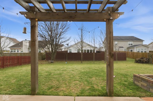 4237 Amesbury Place, Westfield, IN 46074