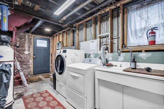 87 Colgate Avenue, Yonkers, NY 10703