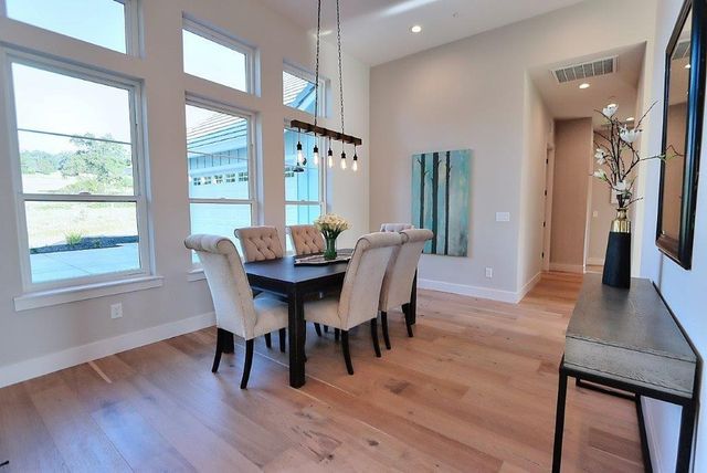 23616 Landon Evan Ln, Auburn, CA 95602