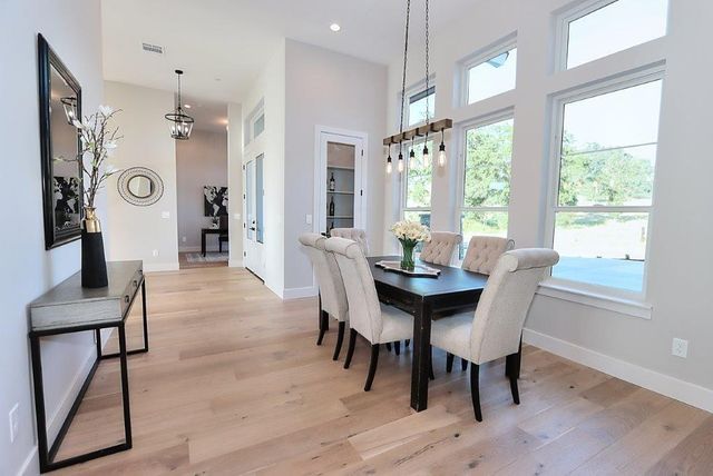 23616 Landon Evan Ln, Auburn, CA 95602