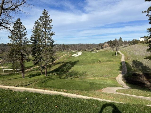 23616 Landon Evan Ln, Auburn, CA 95602