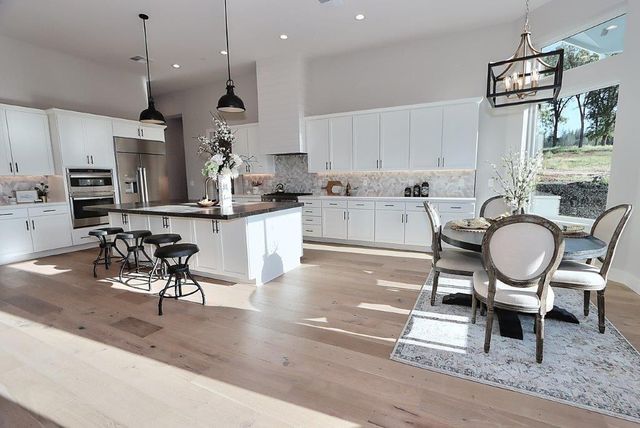 23616 Landon Evan Ln, Auburn, CA 95602