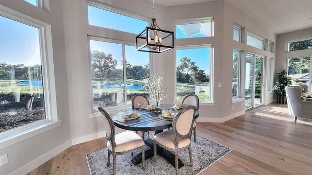 23616 Landon Evan Ln, Auburn, CA 95602