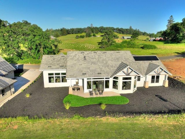 23616 Landon Evan Ln, Auburn, CA 95602