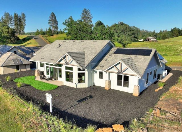 23616 Landon Evan Ln, Auburn, CA 95602