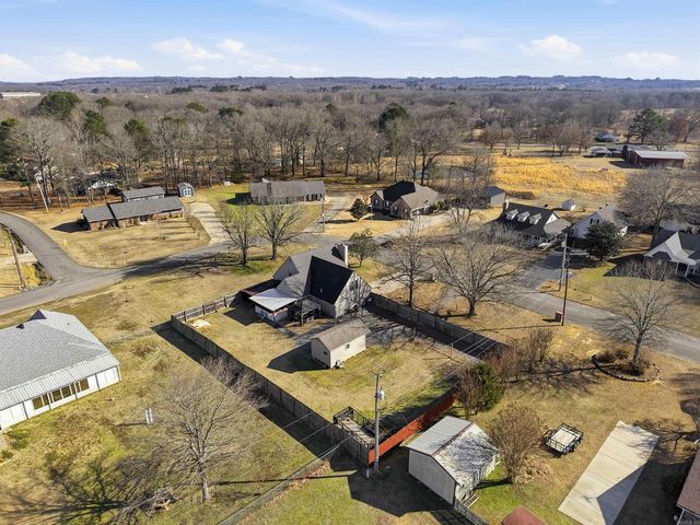 16 Burnett Circle, Greenbrier, AR 72058