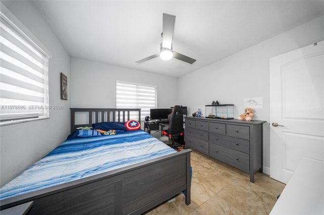 9349 NW 24th Pl, Pembroke Pines, FL 33024